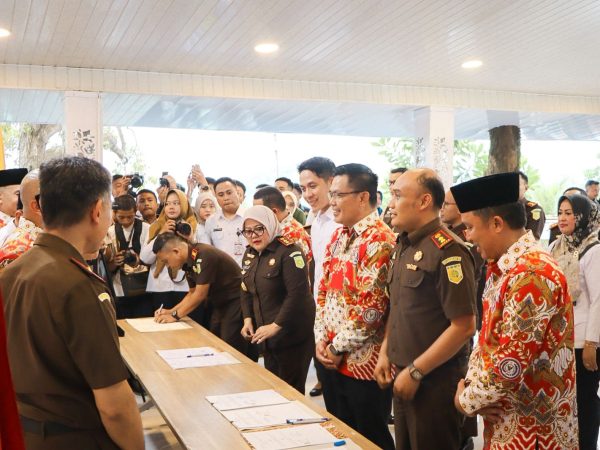 Sekda Pesisir Barat Hadiri Pengukuhan DPD dan DPC ABPEDNAS se-Lampung oleh Jaksa Agung Muda Bidang Intelijen