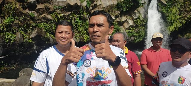 Pesona Way Lalaan Bersih: Sentuhan Magis Wabup Agus Suranto dalam Aksi Kebersihan yang Menginspirasi Pesona Way Lalaan Bersih: Sentuhan Magis Wabup Agus Suranto dalam Aksi Kebersihan yang Menginspirasi