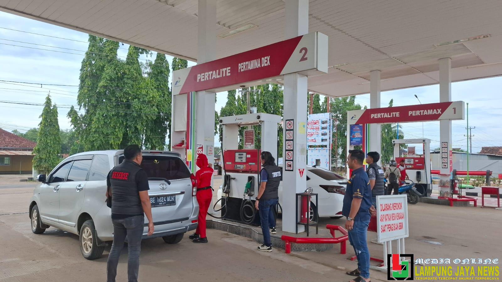 Antisipasi Praktek Kecurangan, Unit Tipidter Sat Reskrim Polres Tulang Bawang Barat laksanakan sidak SPBU Antisipasi Praktek Kecurangan, Unit Tipidter Sat Reskrim Polres Tulang Bawang Barat laksanakan sidak SPBU