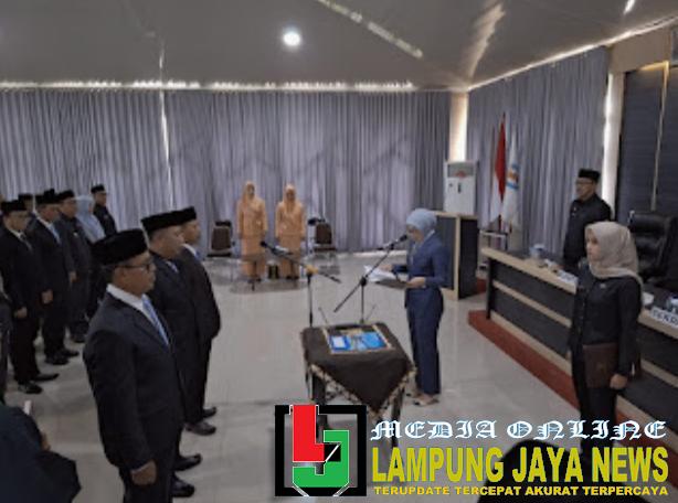 Bupati Ayu Asalasiyah Lantik Tiga Pejabat Tinggi Pratama Hasil Uji Kompetensi dan Evaluasi Bupati Ayu Asalasiyah Lantik Tiga Pejabat Tinggi Pratama Hasil Uji Kompetensi dan Evaluasi