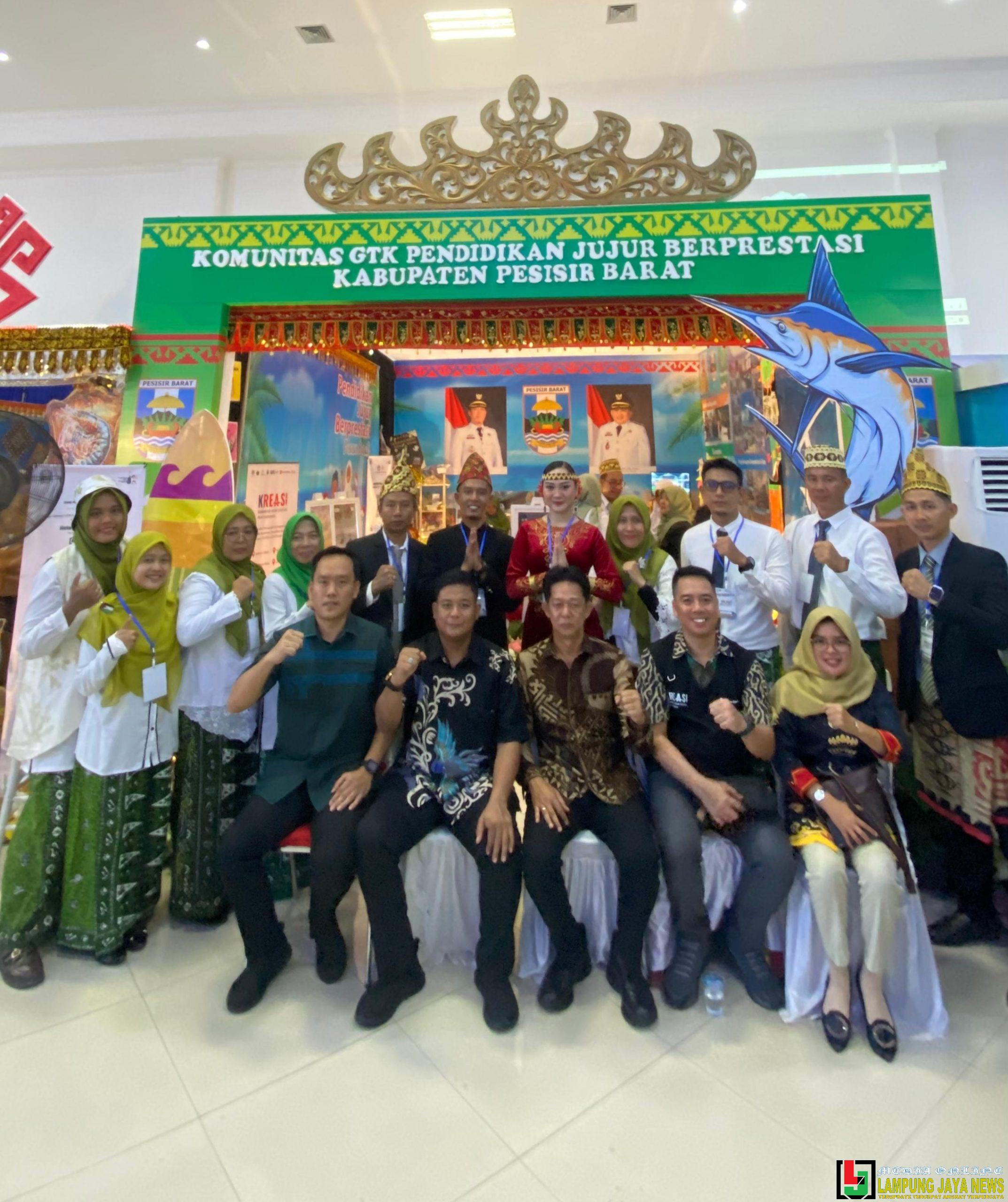 GTK Pesisir Barat Gaungkan Literasi dan Numerasi Bermutu Festival Kreasi 2025 GTK Pesisir Barat Gaungkan Literasi dan Numerasi Bermutu Festival Kreasi 2025