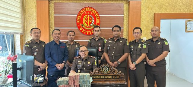 Tersangka Perkara Kasus Korupsi SPAM IKK Pakuan Ratu I, Titipkan Uang Pengganti Sebesar 600 Juta Kepada Kejari Way Kanan