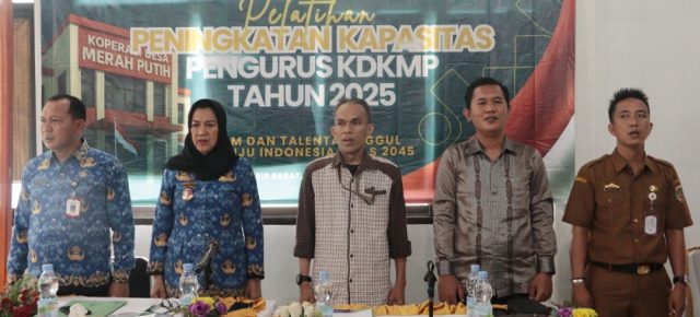 Mewakili Bupati Dedi Irawan, Staf Ahli Henny Yulistiani Buka Kegiatan Peningkatan Kapasitas SDM Pengurus KDKMP