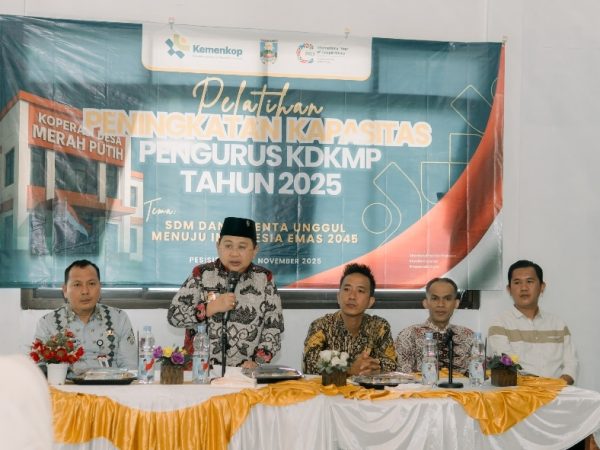Wakil Bupati Irawan Topani Buka Kegiatan Peningkatan Kompetensi SDM Pengurus KFDKMP Pesibar
