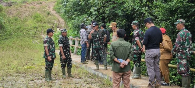 Danrem 043/Gatam Tinjau Lokasi Lahan Batalyon TP di Kab. Pesisir Barat