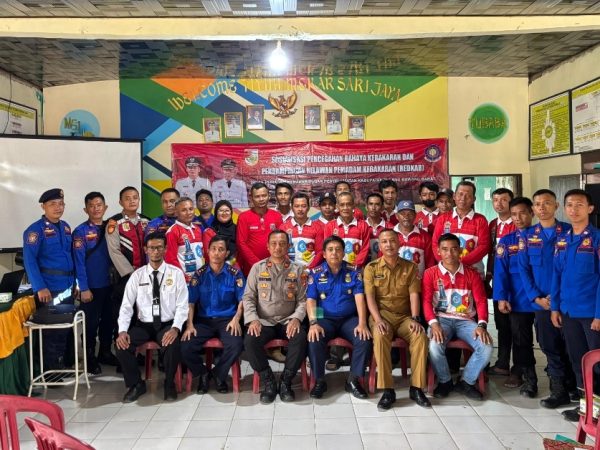 Kapolsek Lambu Kibang bersama Dinas Pemadam Kebakaran Sosialisasi Pencegahan Kebakaran dan Ingatkan Warga Untuk Waspada Kapolsek Lambu Kibang bersama Dinas Pemadam Kebakaran Sosialisasi Pencegahan Kebakaran dan Ingatkan Warga Untuk Waspada