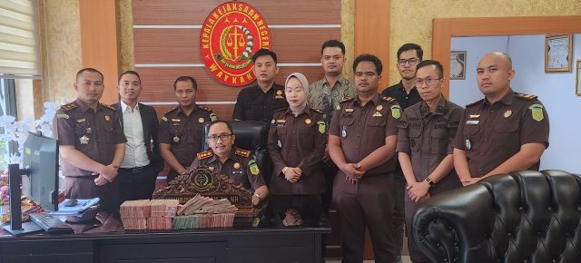 Kembali Kejari Way Kanan Menerima Uang Titipan 640.249.635 atas Perkara Korupsi Pembangunan SPAM IKK Pakuan Ratu I Kabupaten Way Kanan Tahun Anggaran 2016